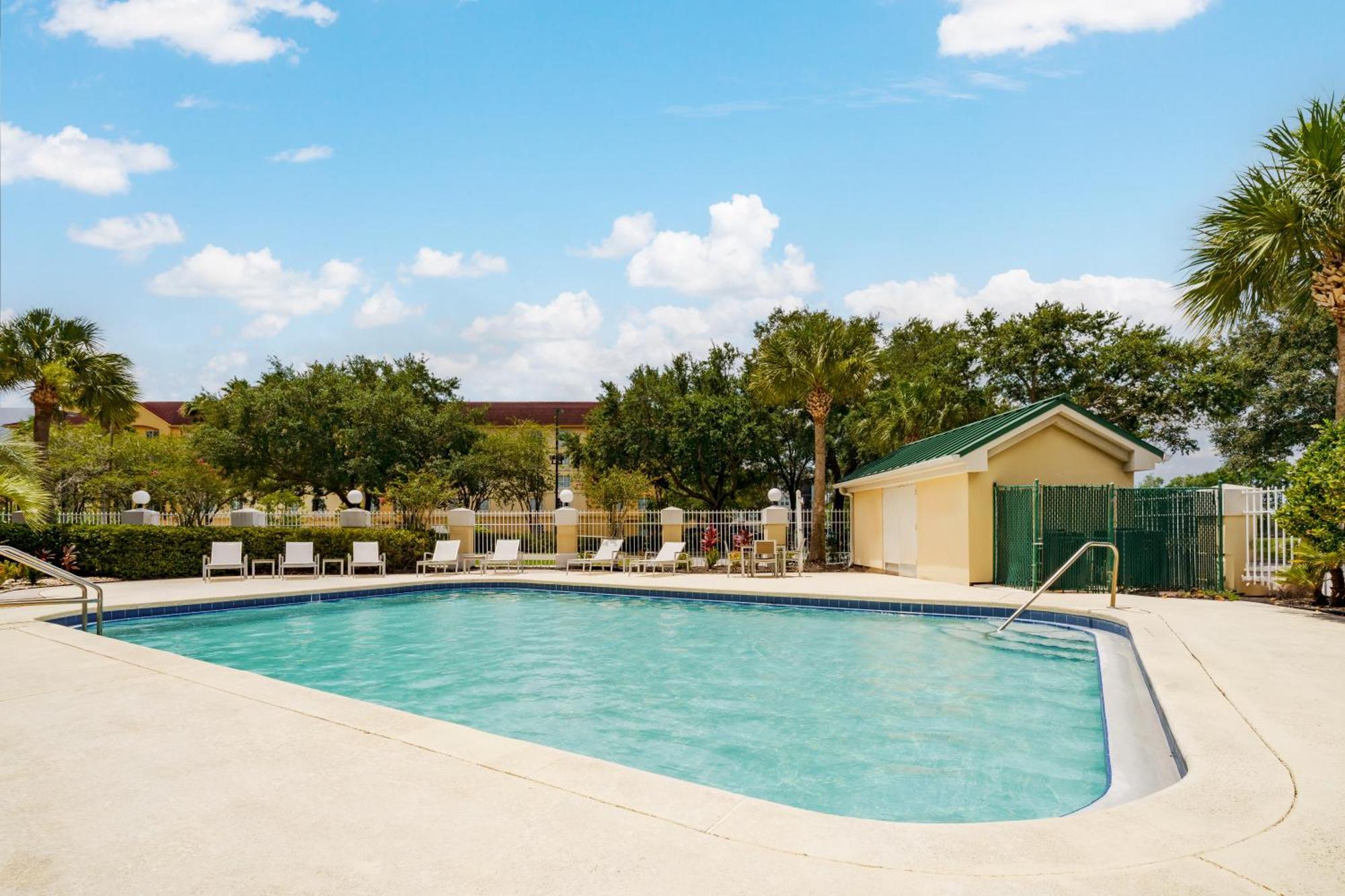 Country Inn & Suites By Radisson, Orlando Airport, Fl Exteriér fotografie